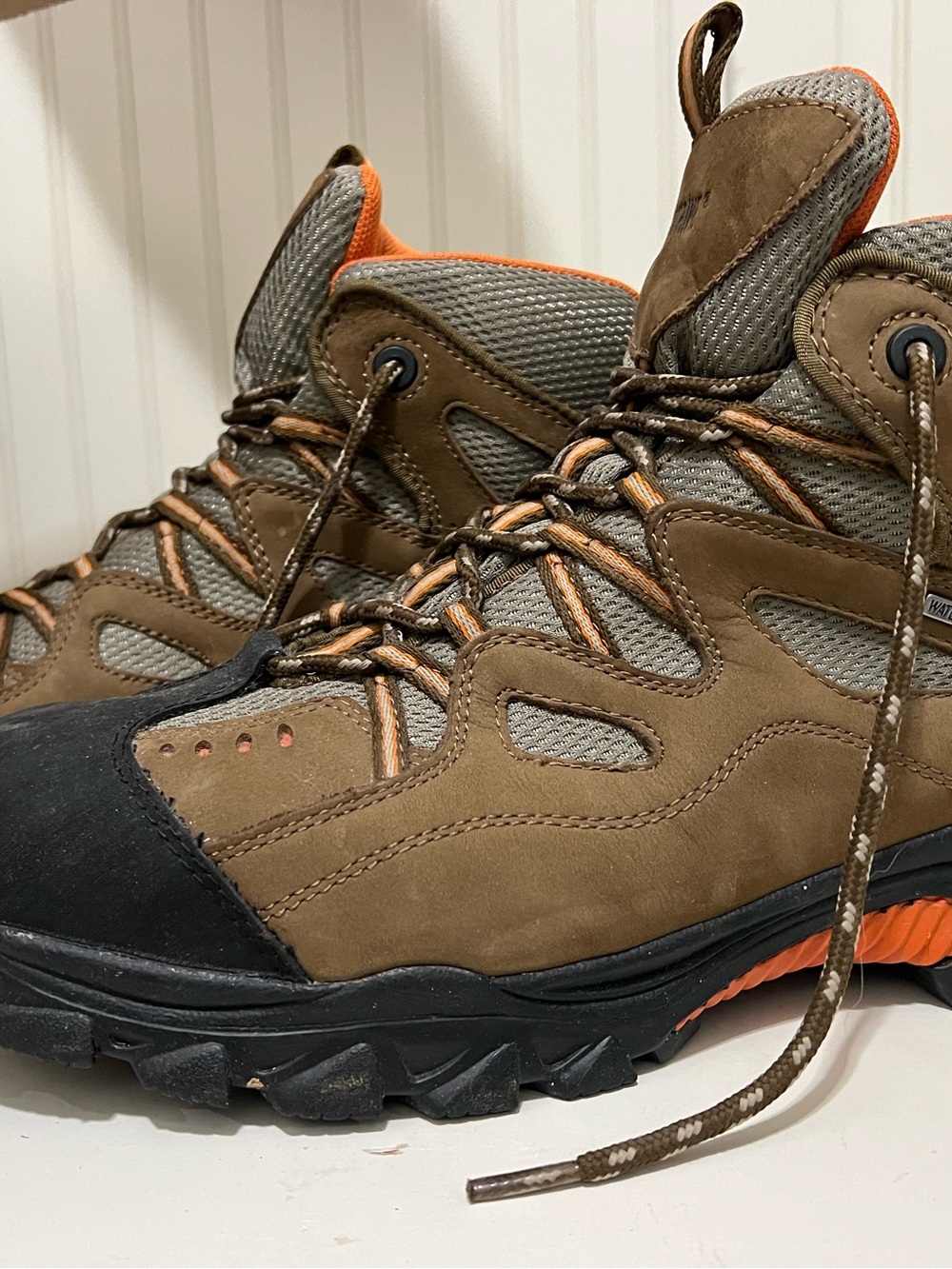 Wolverine Men's Brown and Orange Steel Toe Safety Work Boots Size 11EW